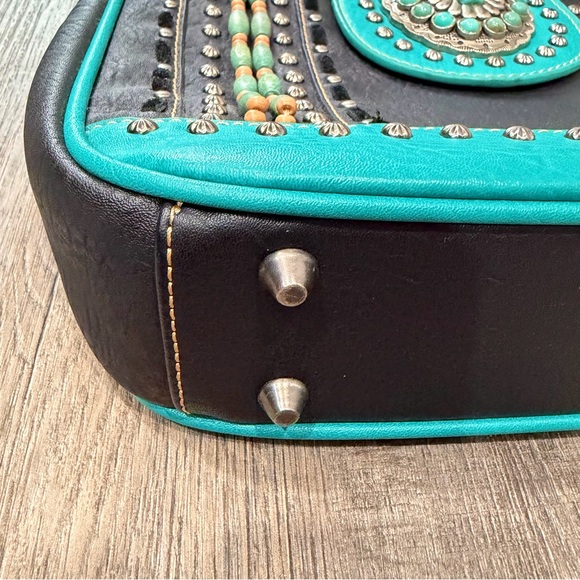 Montana West Boho Western Crossbody Bag - Picture 5 of 10
